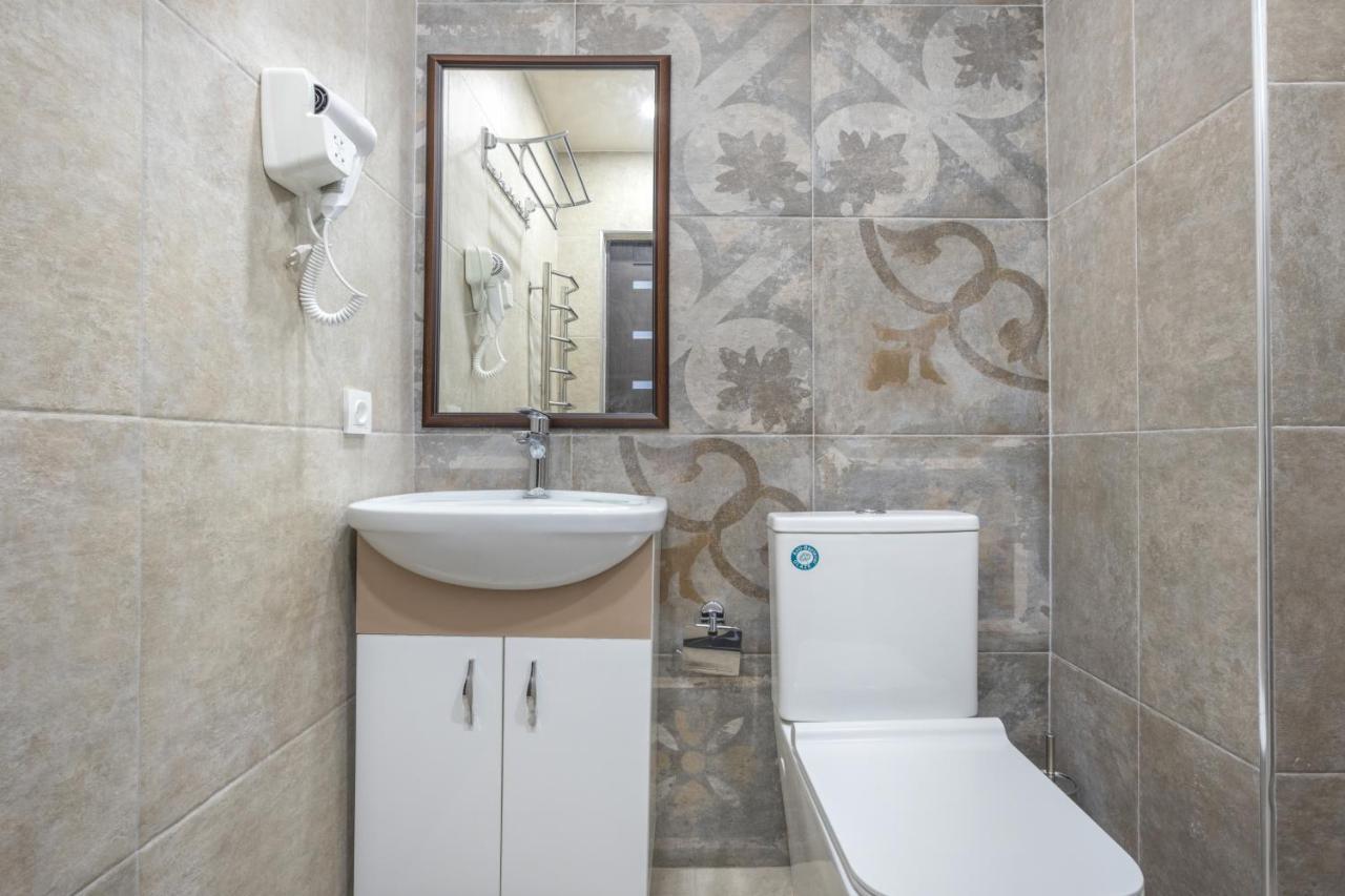 Hotel Armeni Γιερεβάν Εξωτερικό φωτογραφία