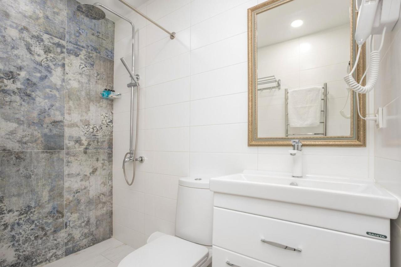 Hotel Armeni Γιερεβάν Εξωτερικό φωτογραφία