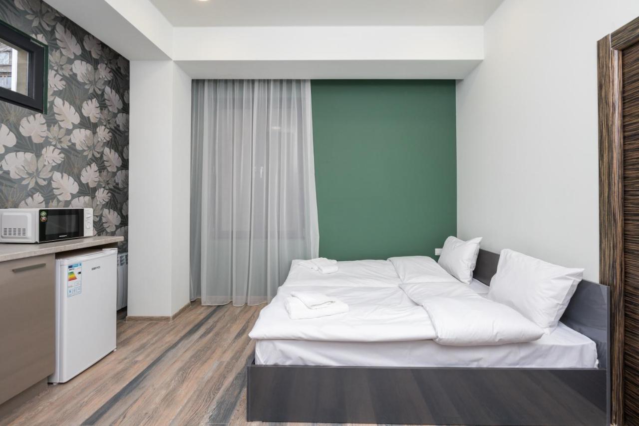 Hotel Armeni Γιερεβάν Εξωτερικό φωτογραφία