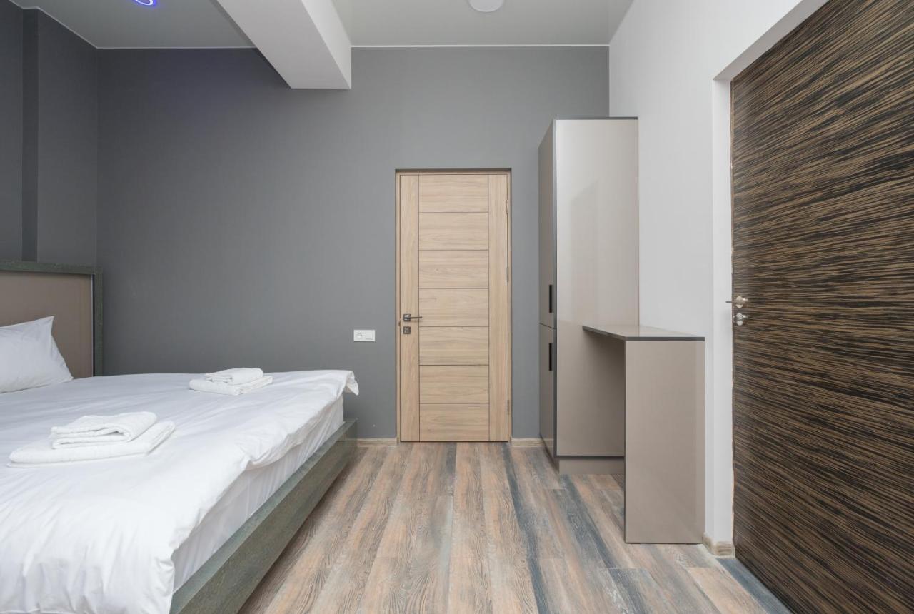 Hotel Armeni Γιερεβάν Εξωτερικό φωτογραφία